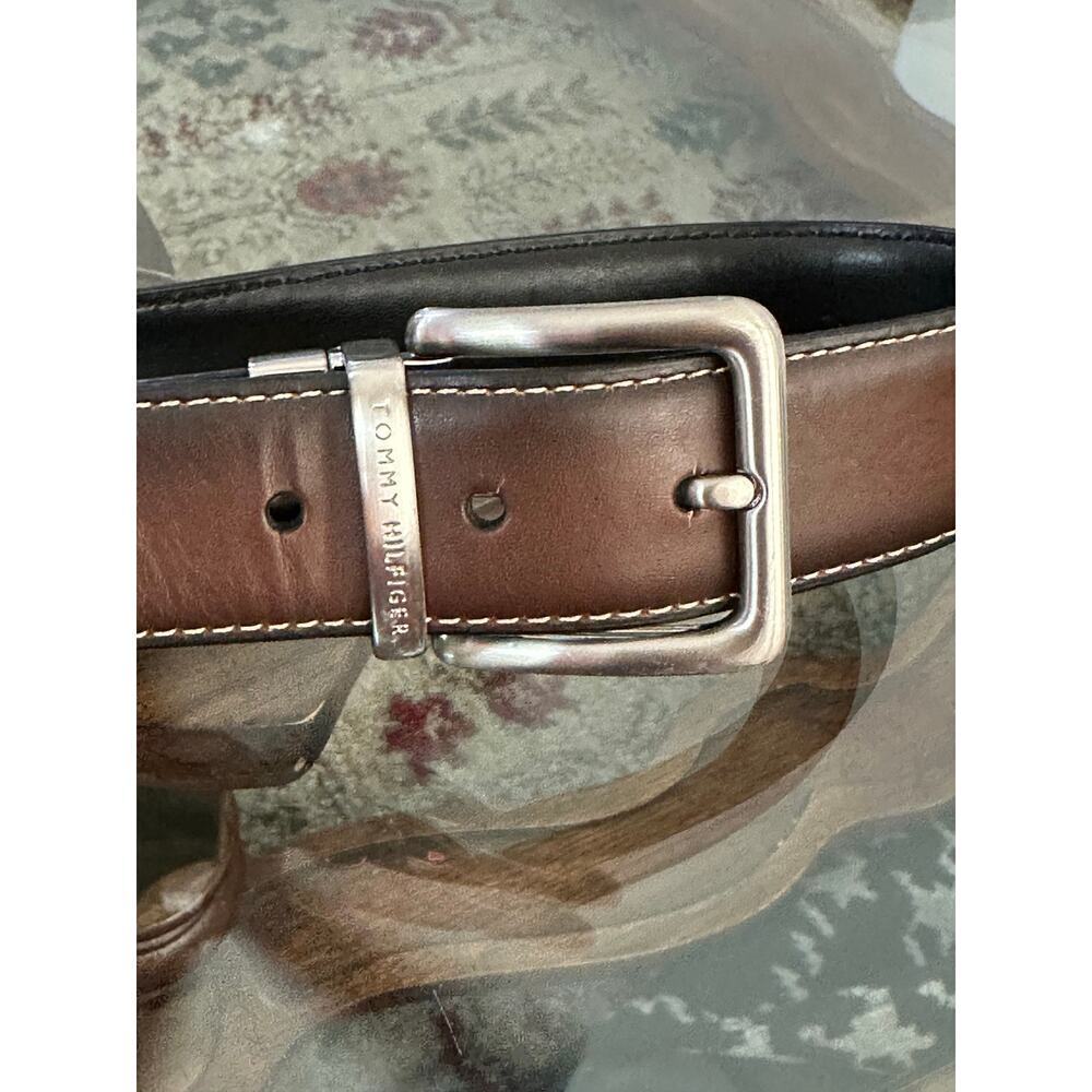 Tommy Hilfiger Men's Black & Brown Two-in-one Reversible Dress Belt Size 33
